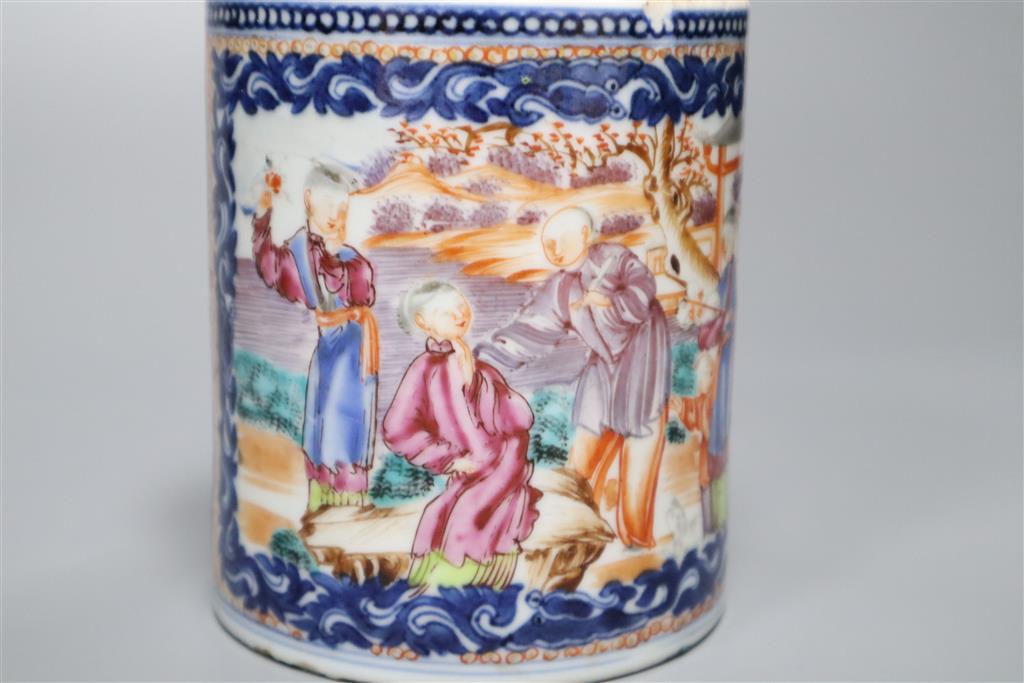 A Chinese export Mandarin pattern mug, height 11cm